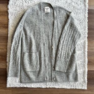 NWOT Abercrombie & Fitch Grey Fuzzy Cable Knot Cardigan